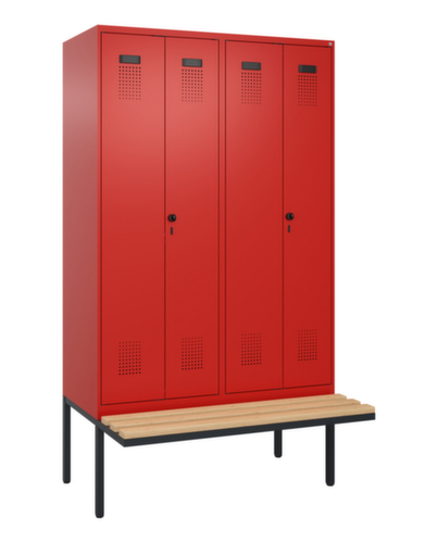 C+P locker voor scheiding van kleding Evolo PLUS met dubbele vakken en bank, vakbreedte 300 mm