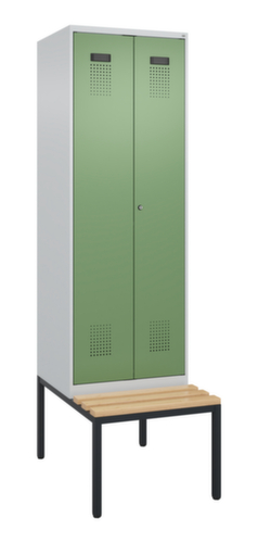 C+P PBM-locker Evolo PLUS voor het gescheiden opbergen van kleding met bank, vakbreedte 300 mm