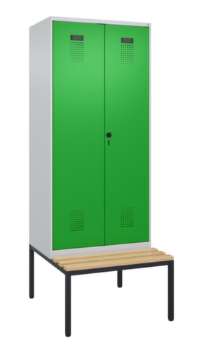 C+P PBM-locker Evolo PLUS voor het gescheiden opbergen van kleding met bank, vakbreedte 400 mm