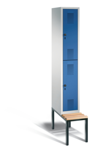 C+P Dubbeldekse locker Evolo met ondergebouwde zitbank + 1x2 vakken, vakbreedte 300 mm