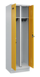 C+P Zwart-wit locker Evolo PLUS met dubbele vakken en sokkel